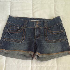 NWOT Wurl Blue Jean Shorts with Tan Stitching size junior seven inseam 4 inches